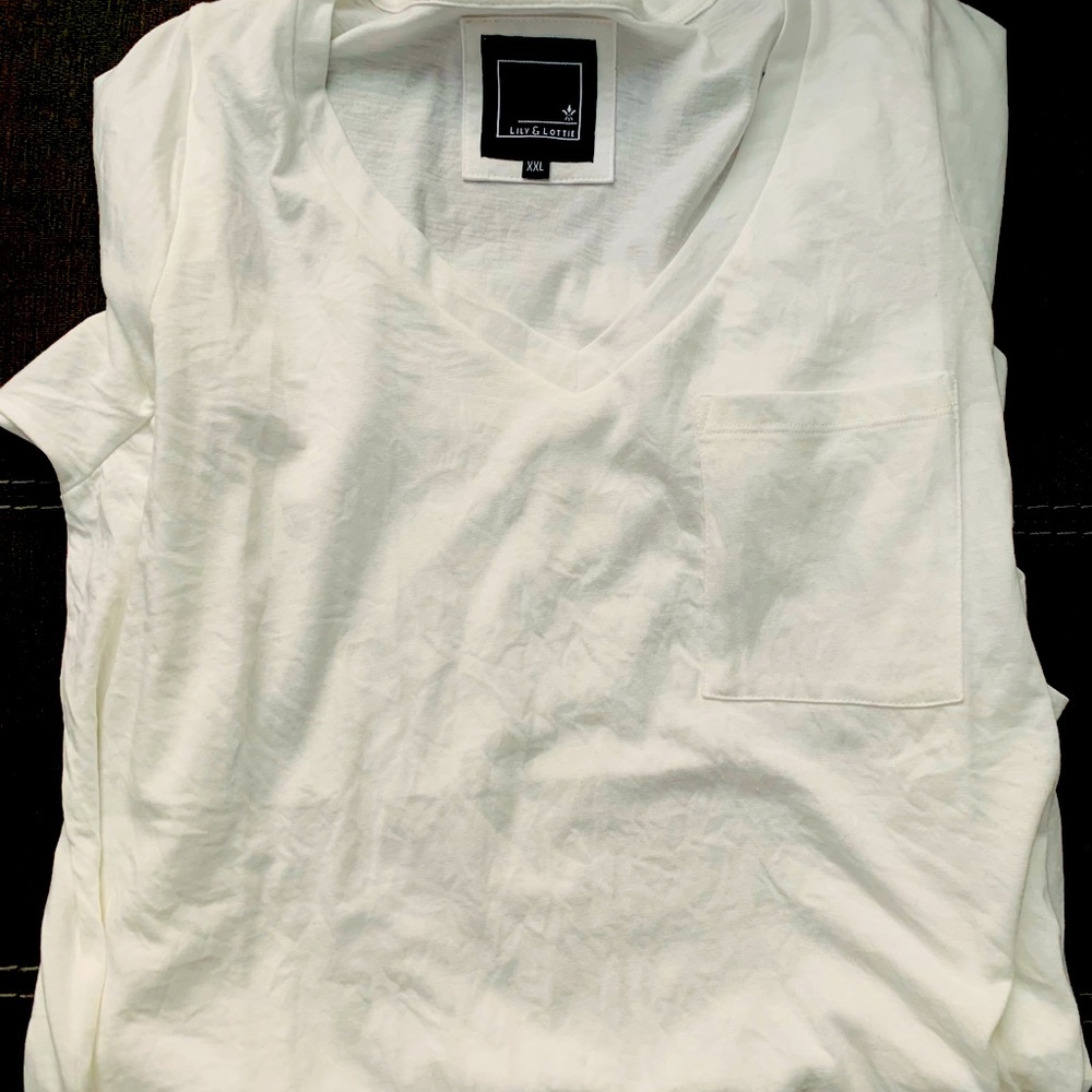 NWOT Lily and Lottie/Lauriebelles T-shirt